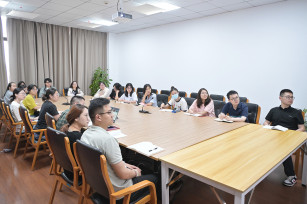 以法為尺知方圓 互學互鑒行致遠